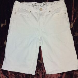 Seven7 Women's Crisp White Jean Shorts